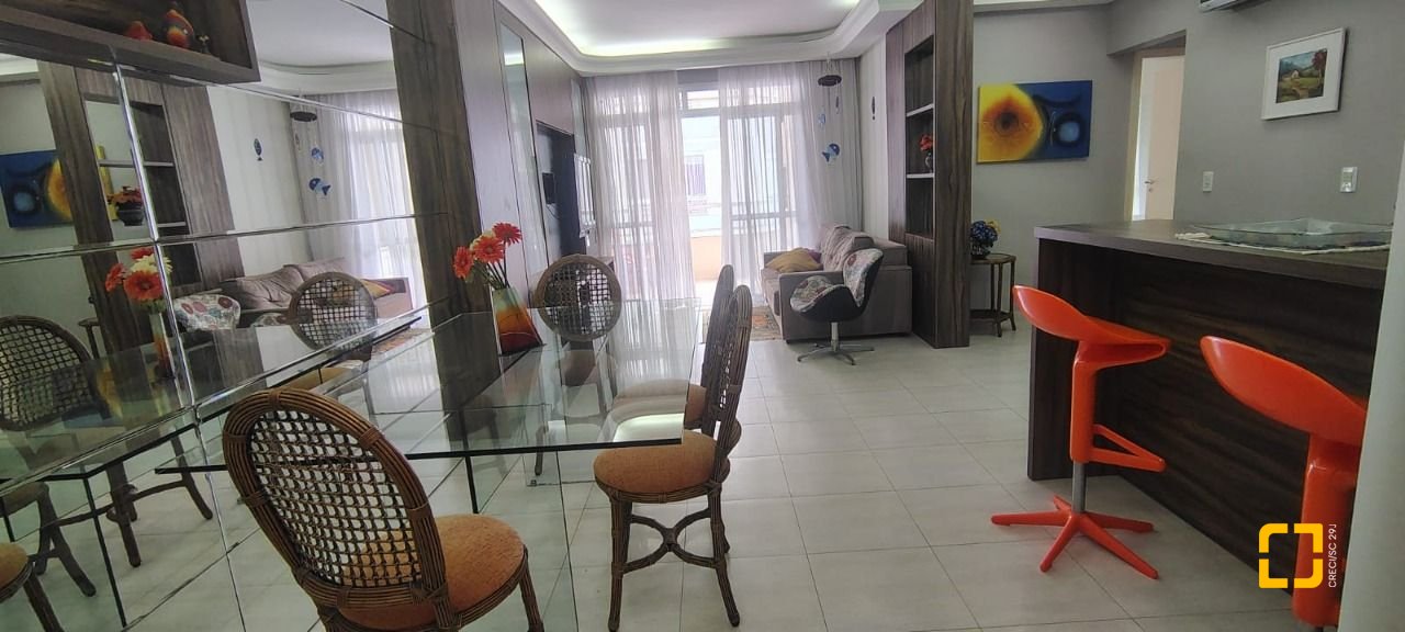 Apartamento com 118m², 4 quartos (sendo 1 suíte), 2 garagens, no bairro Jurerê Internacional em Florianópolis