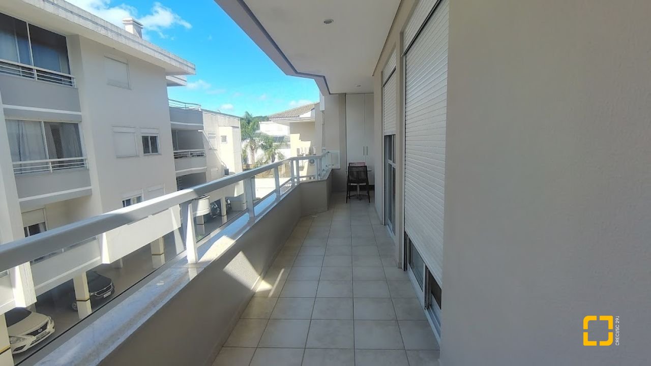 Apartamento com 118m², 4 quartos (sendo 1 suíte), 2 garagens, no bairro Jurerê Internacional em Florianópolis