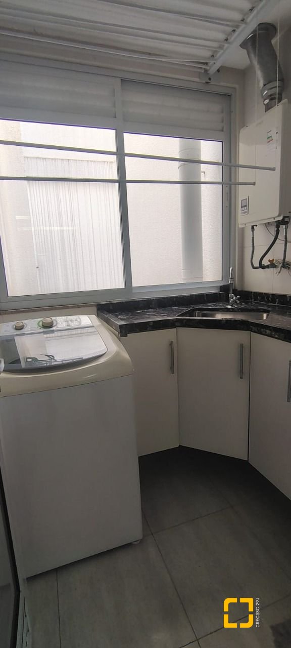 Apartamento com 118m², 4 quartos (sendo 1 suíte), 2 garagens, no bairro Jurerê Internacional em Florianópolis