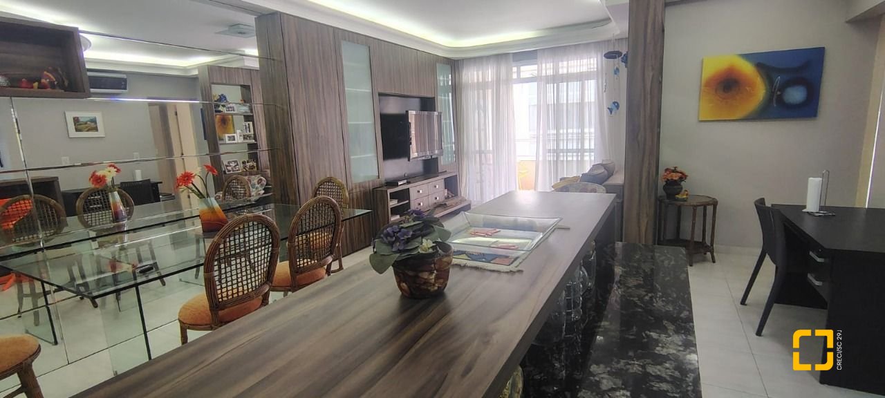 Apartamento com 118m², 4 quartos (sendo 1 suíte), 2 garagens, no bairro Jurerê Internacional em Florianópolis