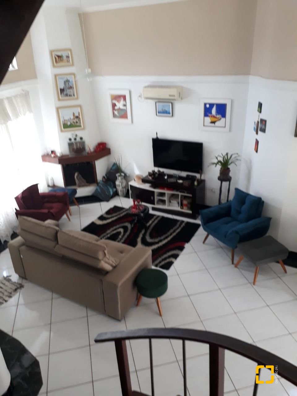 Casa com 200m², 4 quartos (sendo 1 suíte), 4 garagens, no bairro Cachoeira do Bom Jesus em Florianópolis