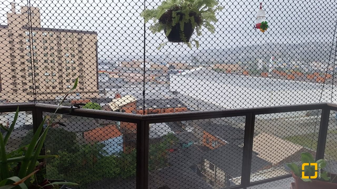 Apartamento com 58m², 2 quartos, 1 garagem, no bairro Barreiros em São José
