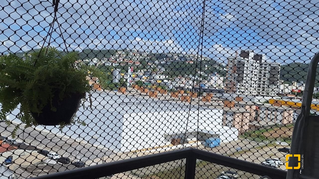 Apartamento com 58m², 2 quartos, 1 garagem, no bairro Barreiros em São José