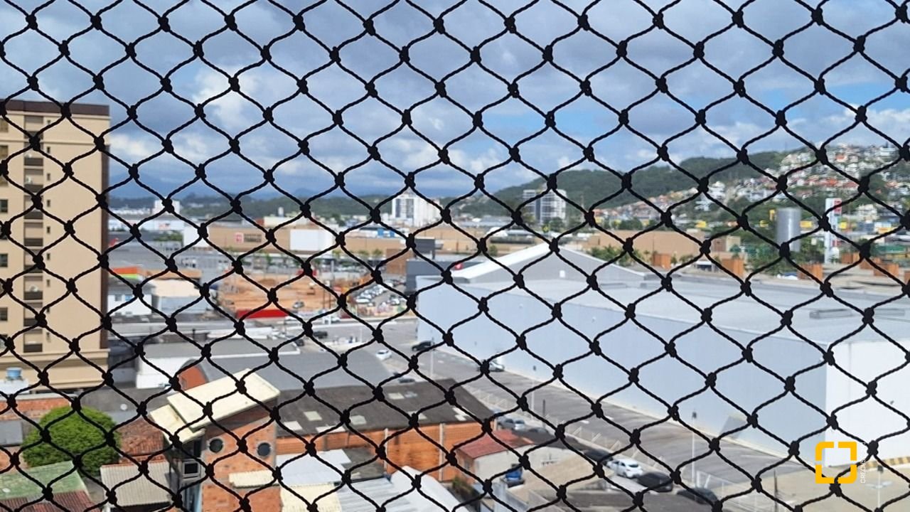 Apartamento com 58m², 2 quartos, 1 garagem, no bairro Barreiros em São José