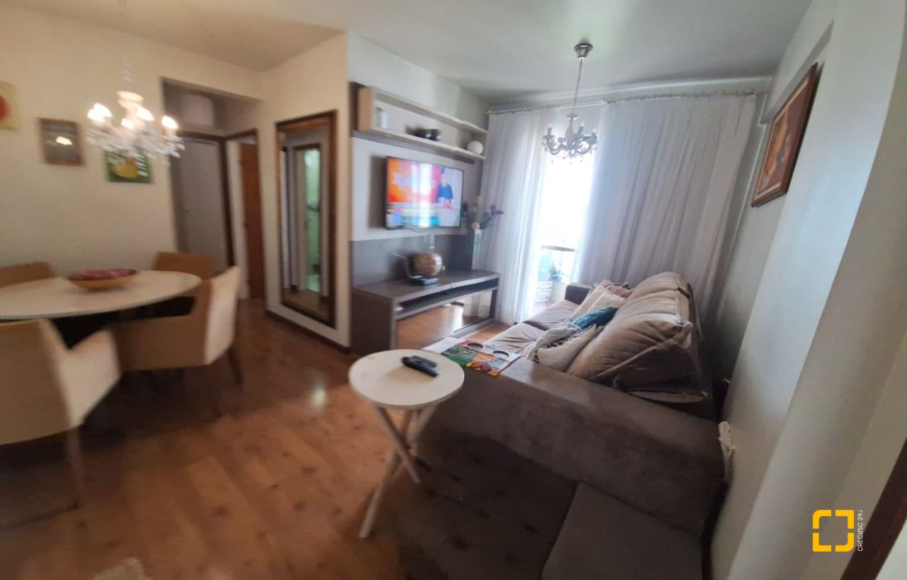 Apartamento com 58m², 2 quartos, 1 garagem, no bairro Barreiros em São José