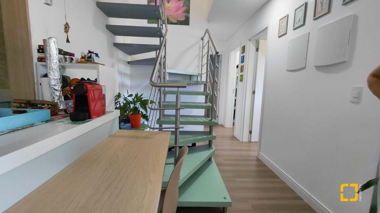 Apartamento com 96m², 4 quartos (sendo 1 suíte), 1 garagem, no bairro Ingleses em Florianópolis