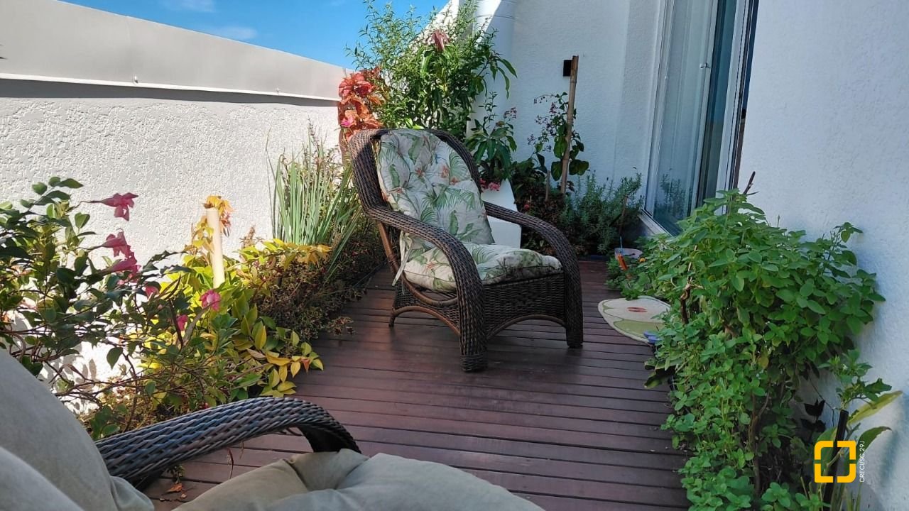 Apartamento com 96m², 4 quartos (sendo 1 suíte), 1 garagem, no bairro Ingleses em Florianópolis