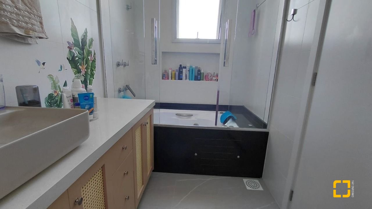 Apartamento com 96m², 4 quartos (sendo 1 suíte), 1 garagem, no bairro Ingleses em Florianópolis