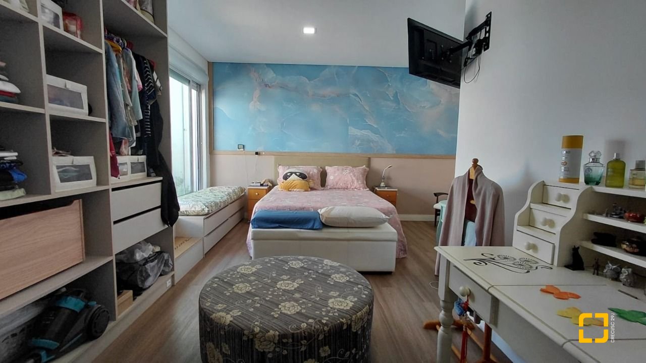 Apartamento com 96m², 4 quartos (sendo 1 suíte), 1 garagem, no bairro Ingleses em Florianópolis