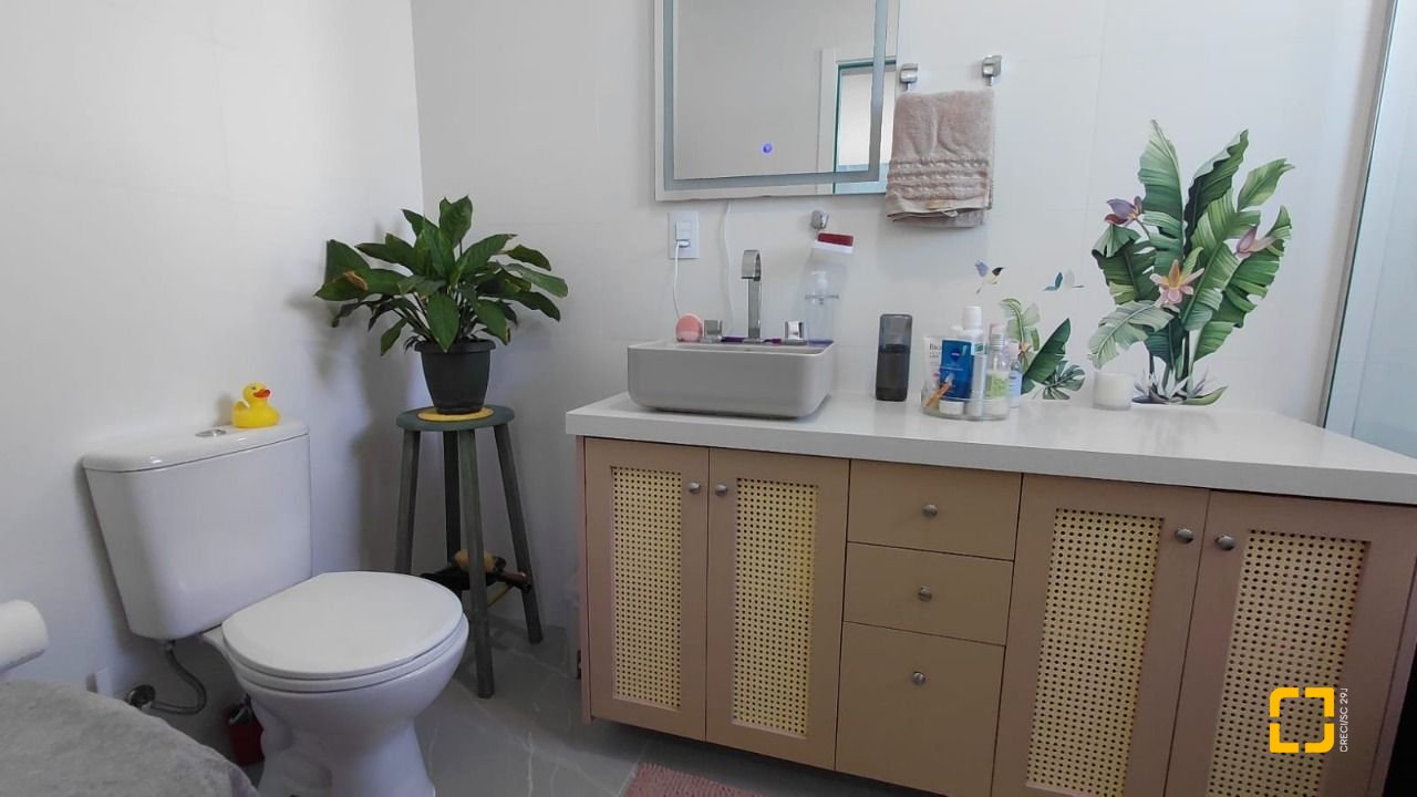 Apartamento com 96m², 4 quartos (sendo 1 suíte), 1 garagem, no bairro Ingleses em Florianópolis