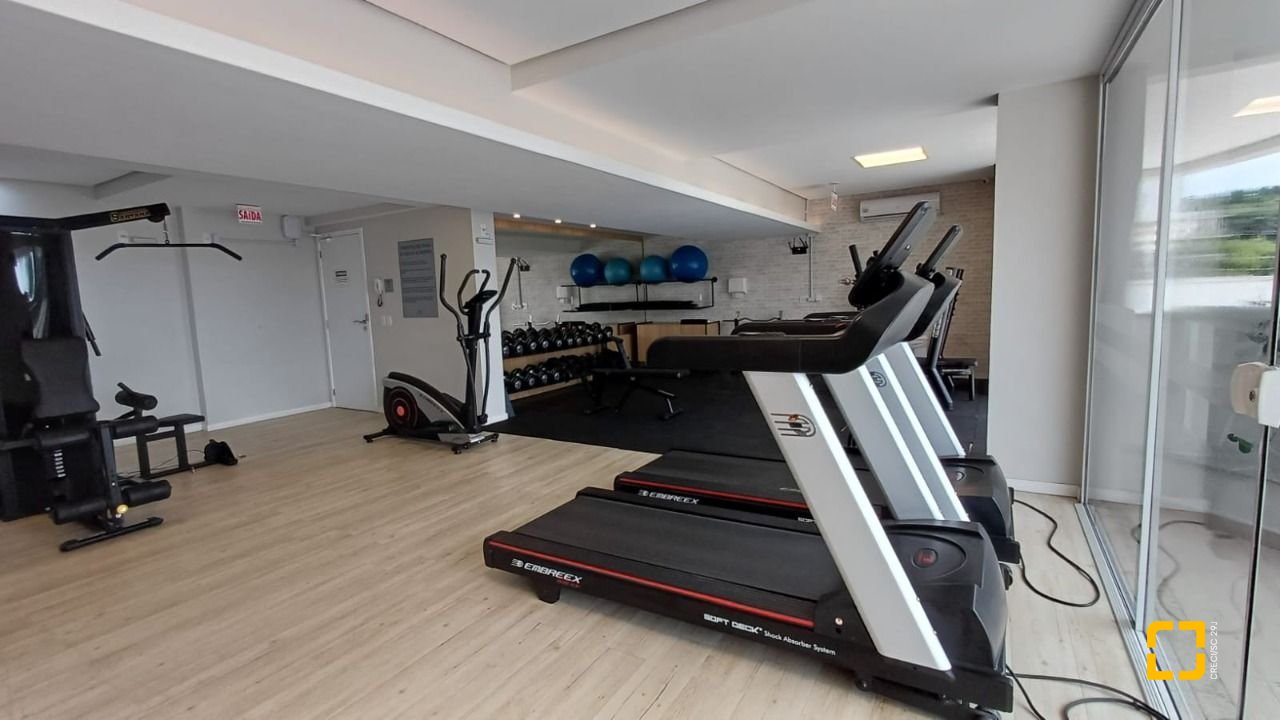 Apartamento com 94m², 5 quartos (sendo 2 suítes), 2 garagens, no bairro Corrego Grande em Florianópolis