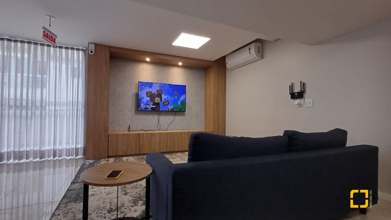 Apartamento com 94m², 5 quartos (sendo 2 suítes), 2 garagens, no bairro Corrego Grande em Florianópolis