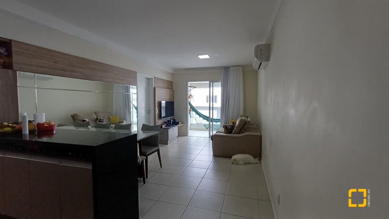 Apartamento com 94m², 5 quartos (sendo 2 suítes), 2 garagens, no bairro Corrego Grande em Florianópolis