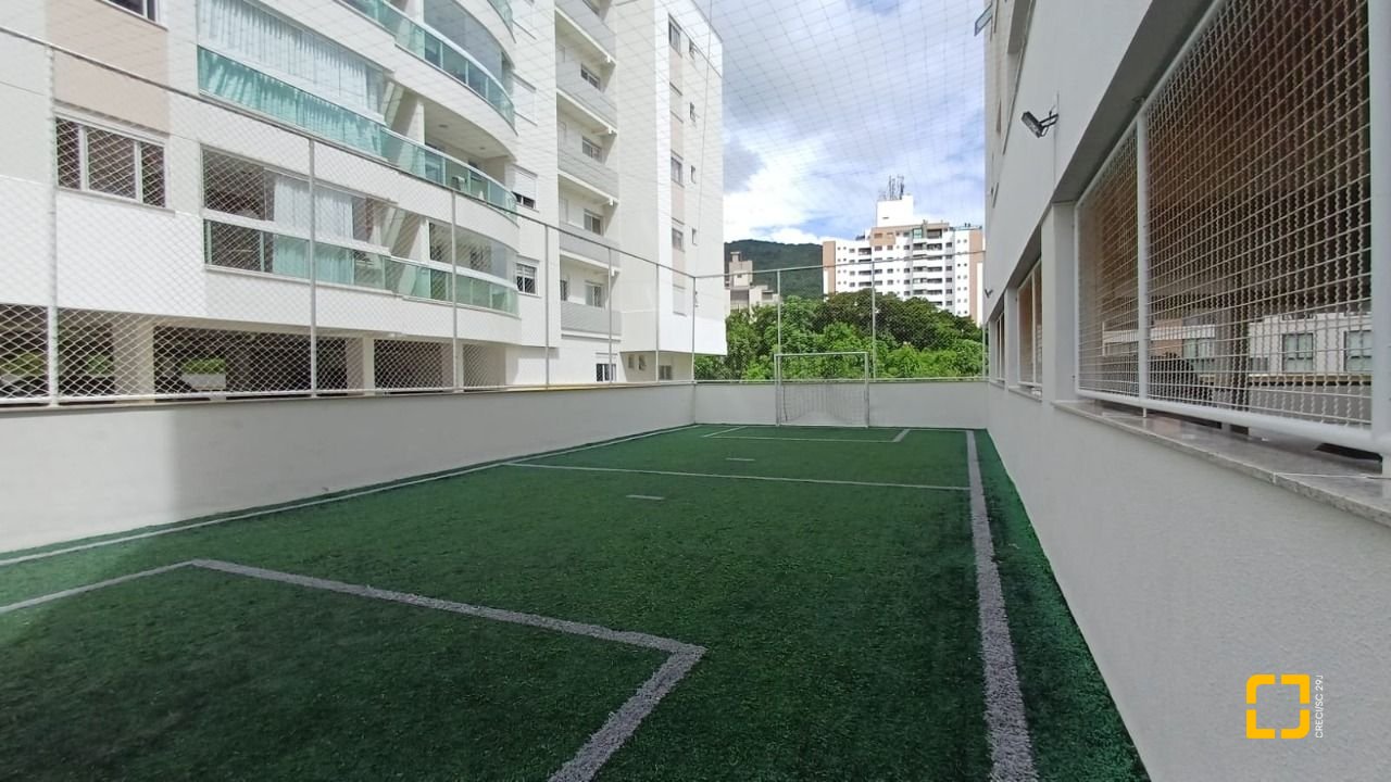 Apartamento com 94m², 5 quartos (sendo 2 suítes), 2 garagens, no bairro Corrego Grande em Florianópolis