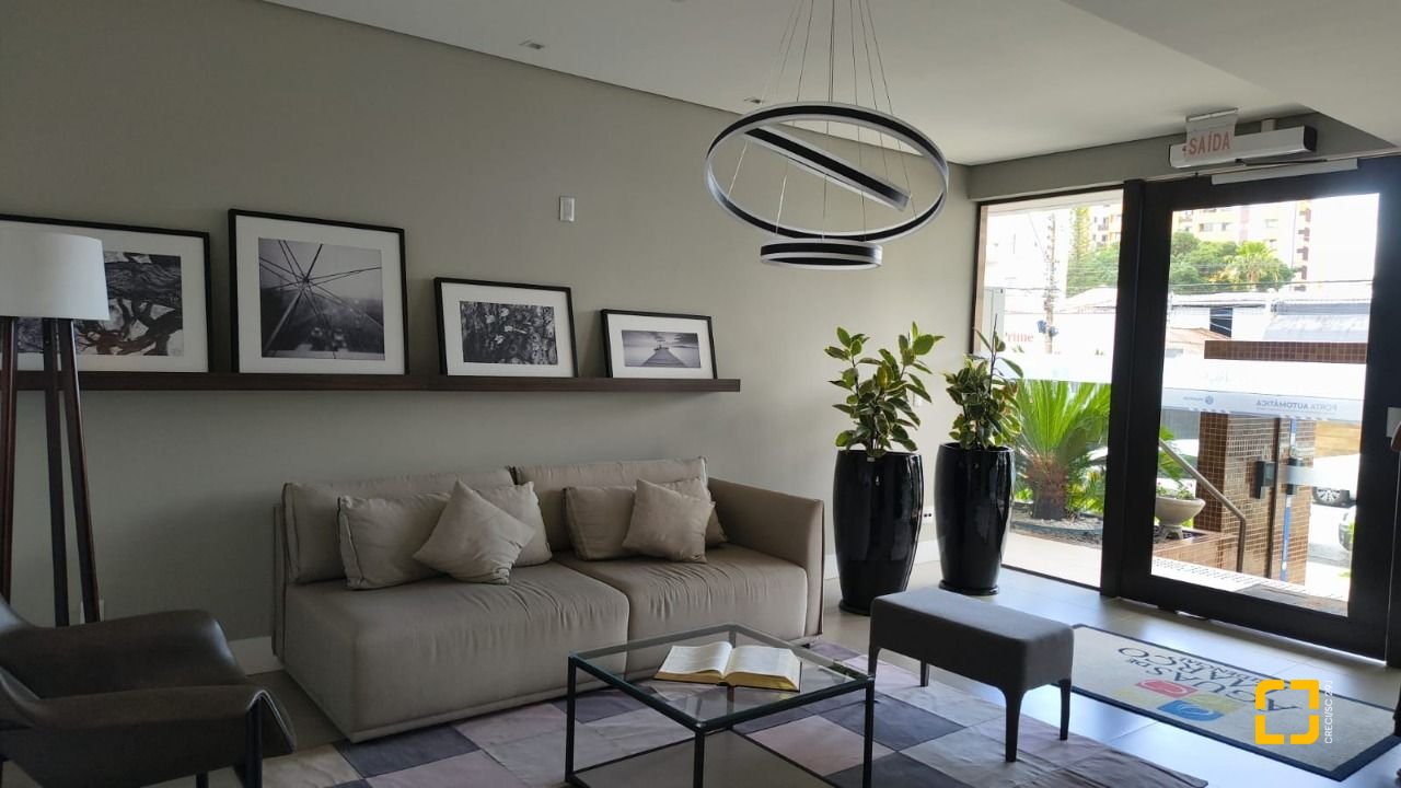 Apartamento com 146m², 6 quartos (sendo 3 suítes), 3 garagens, no bairro Balneário em Florianópolis