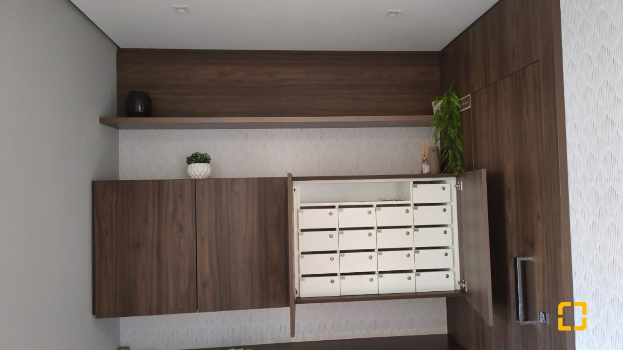 Apartamento com 146m², 6 quartos (sendo 3 suítes), 3 garagens, no bairro Balneário em Florianópolis