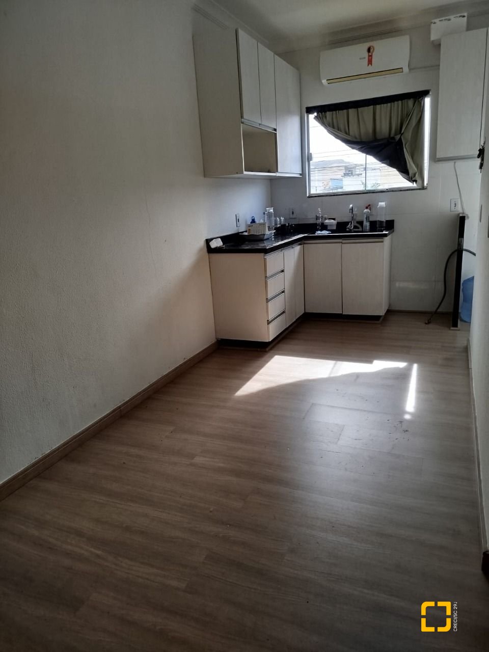 Apartamento com 81m², 4 quartos (sendo 1 suíte), 1 garagem, no bairro Ingleses em Florianópolis