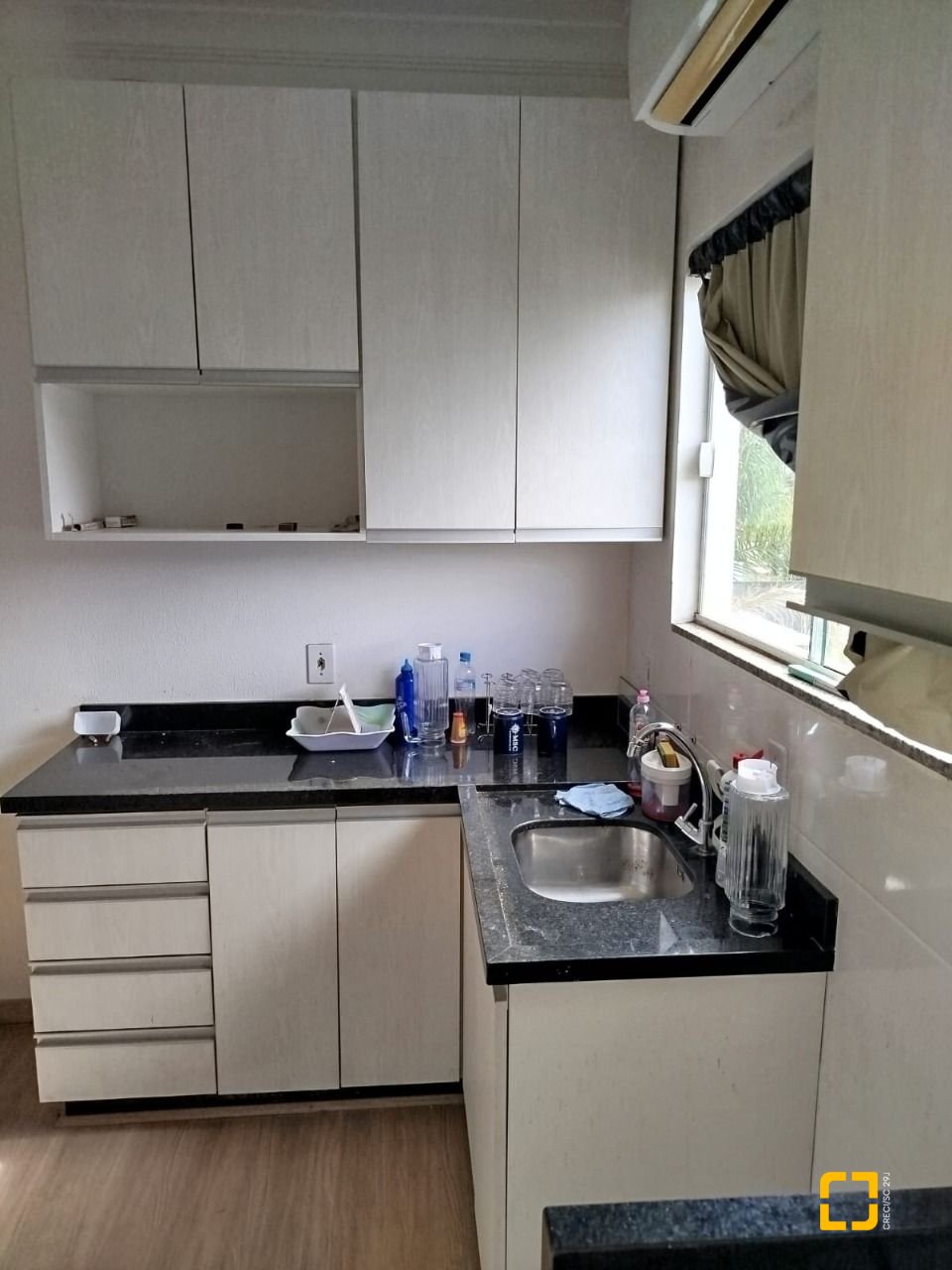 Apartamento com 81m², 4 quartos (sendo 1 suíte), 1 garagem, no bairro Ingleses em Florianópolis