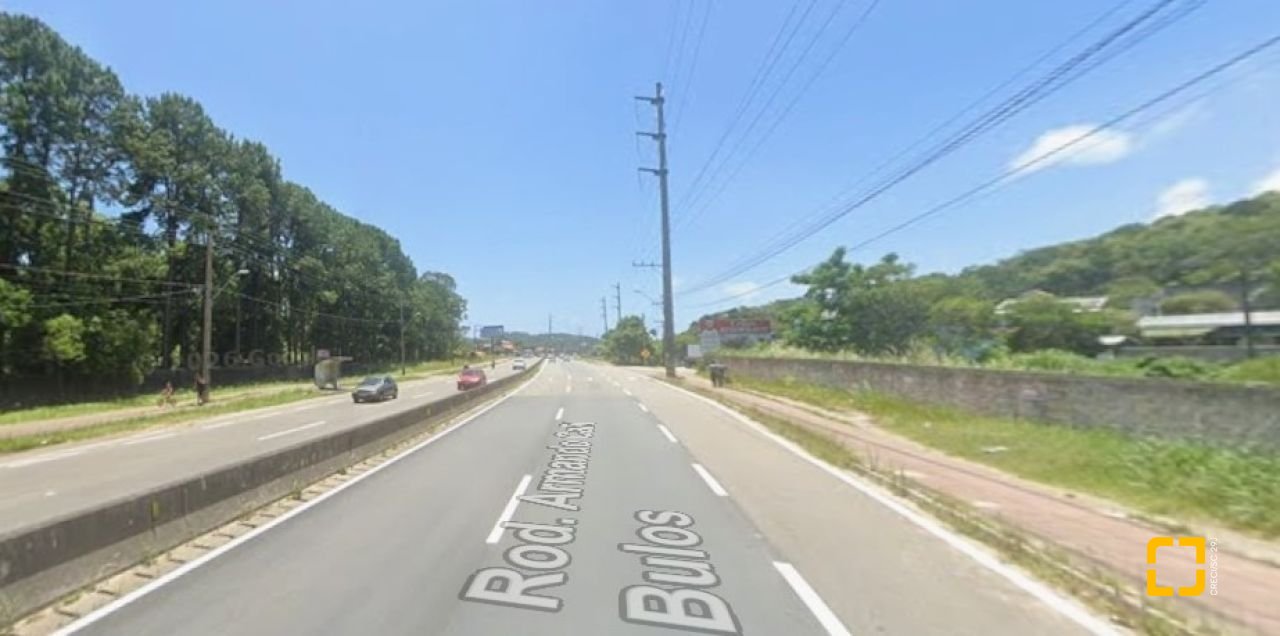 Terreno com 8803m², no bairro Vargem Grande em Florianópolis