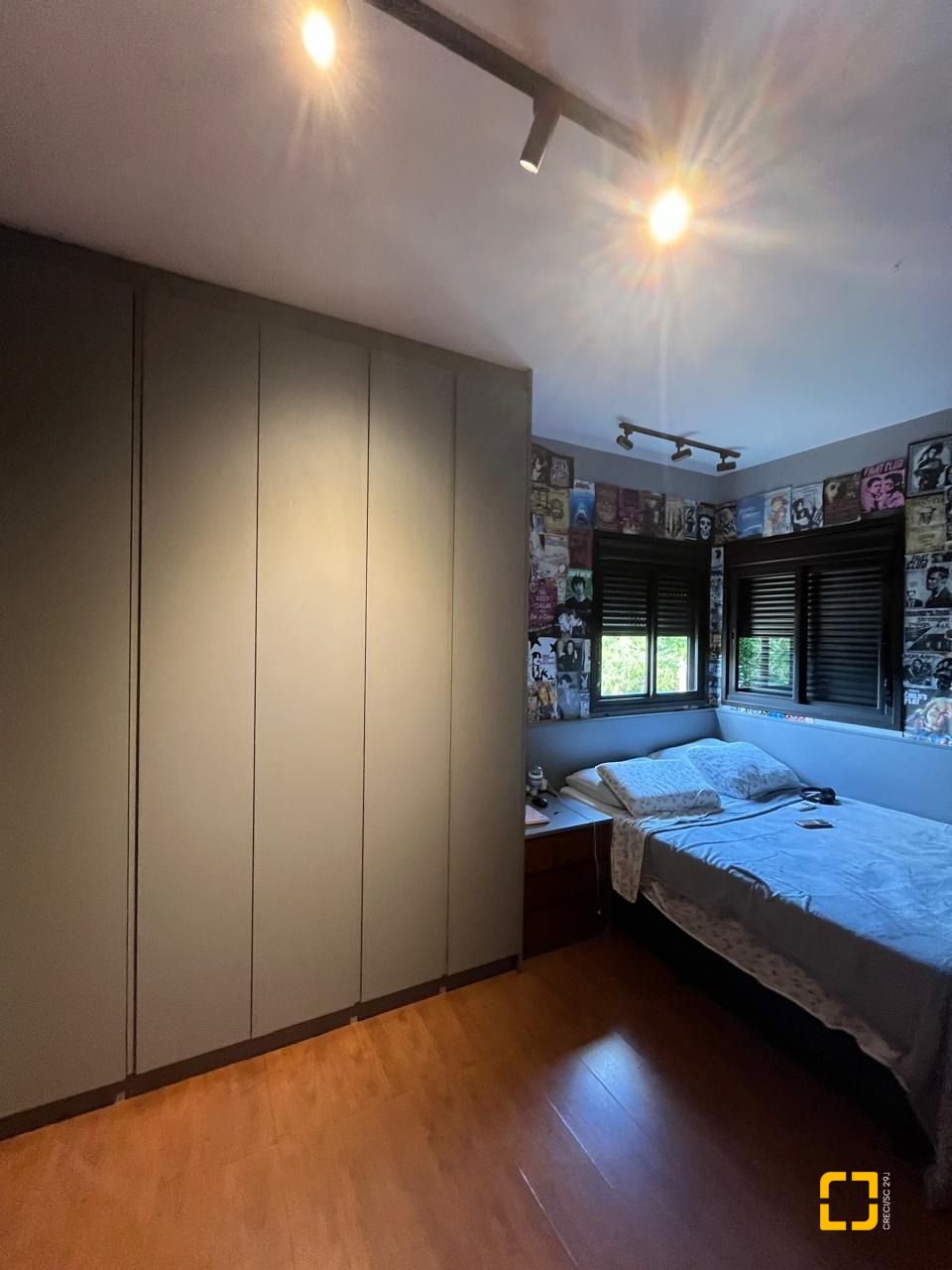 Casa com 250m², 3 quartos (sendo 2 suítes), 2 garagens, no bairro Açores em Florianópolis