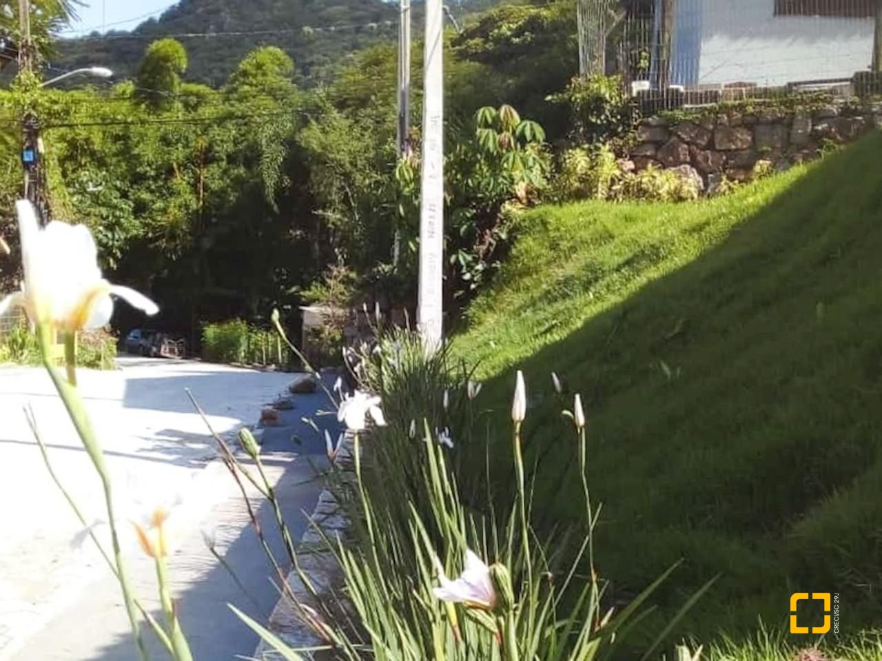 Casa com 60m², 2 quartos, 1 garagem, no bairro Pântano do Sul em Florianópolis