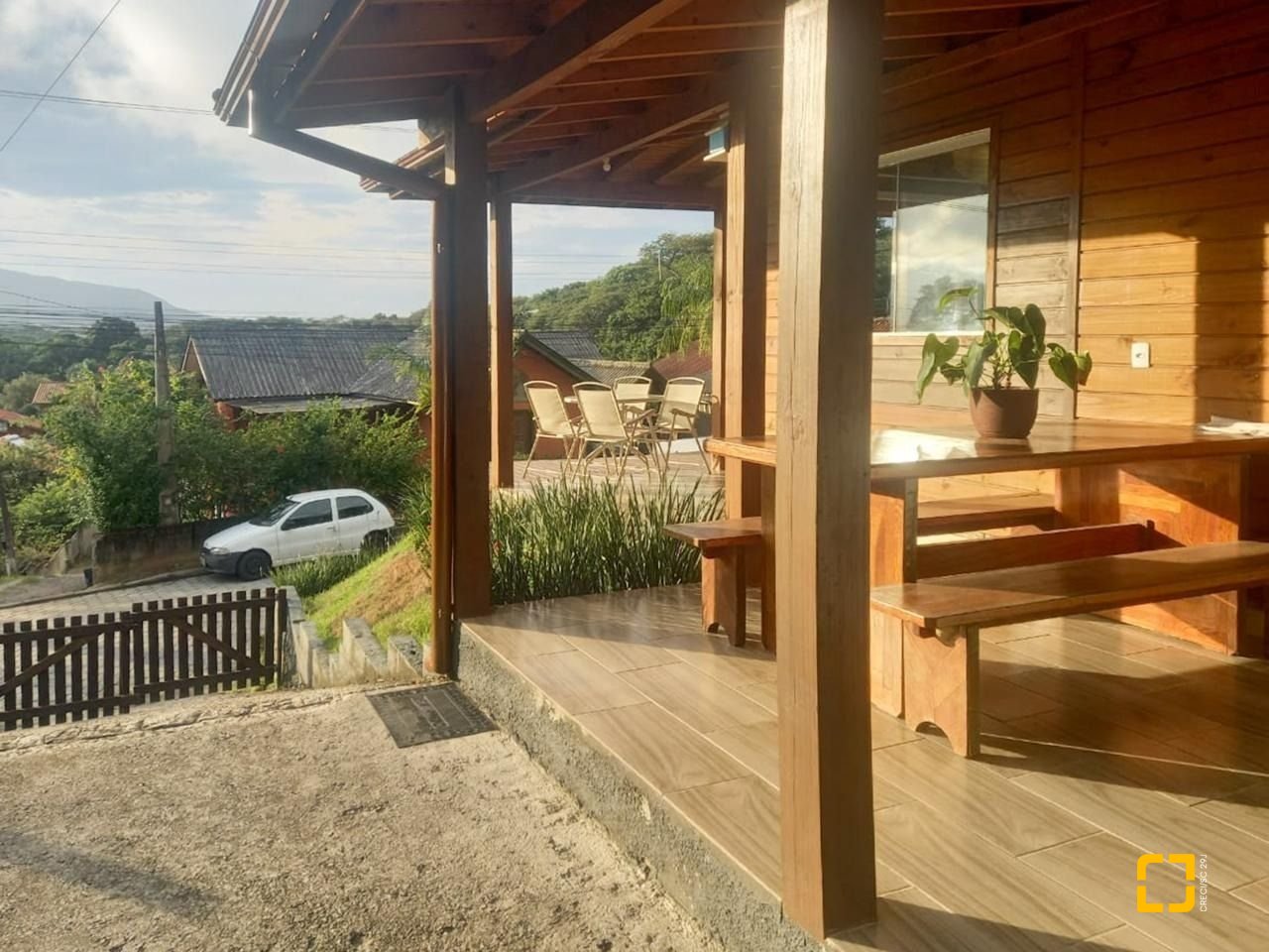 Casa com 60m², 2 quartos, 1 garagem, no bairro Pântano do Sul em Florianópolis