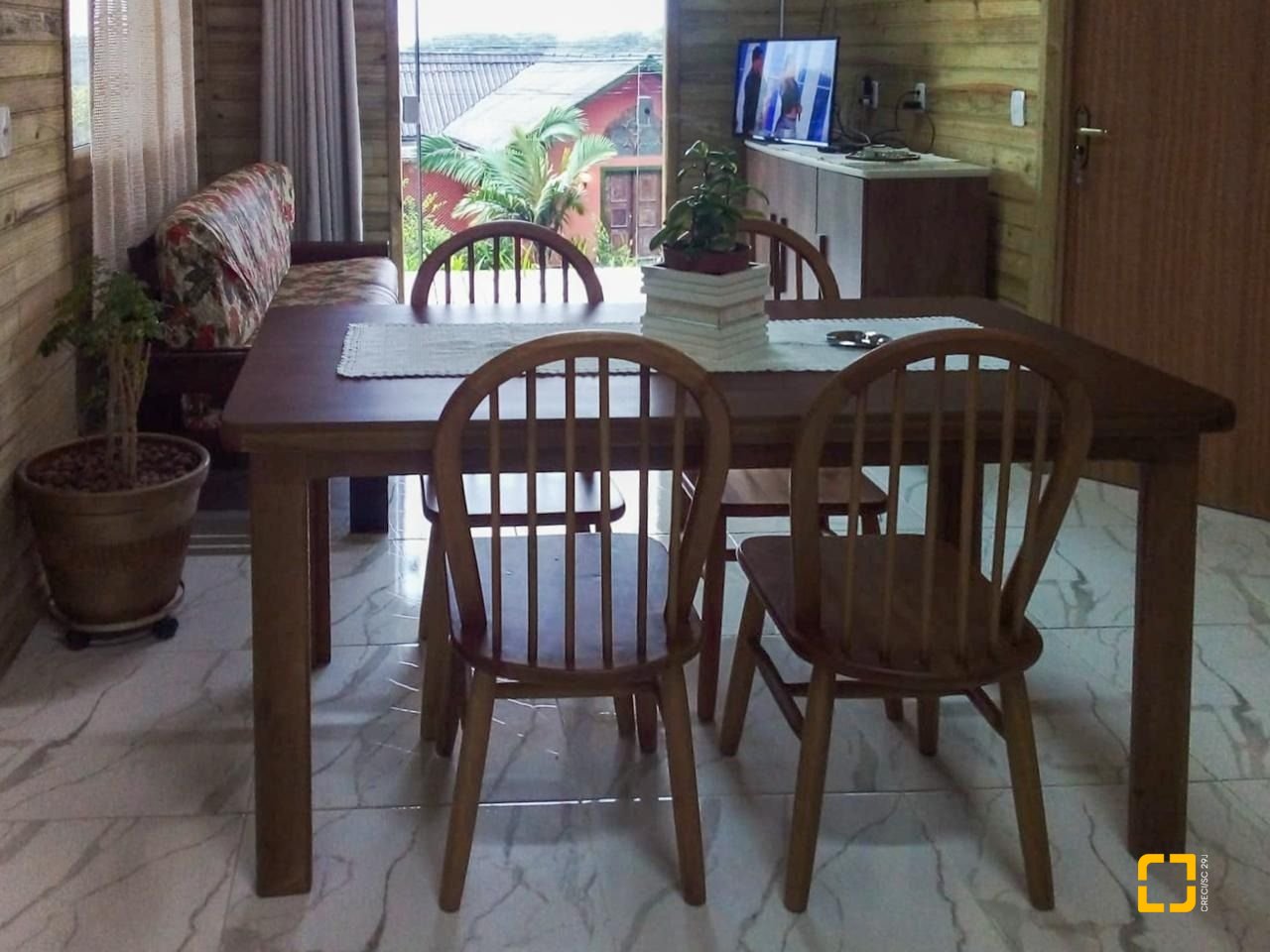 Casa com 60m², 2 quartos, 1 garagem, no bairro Pântano do Sul em Florianópolis