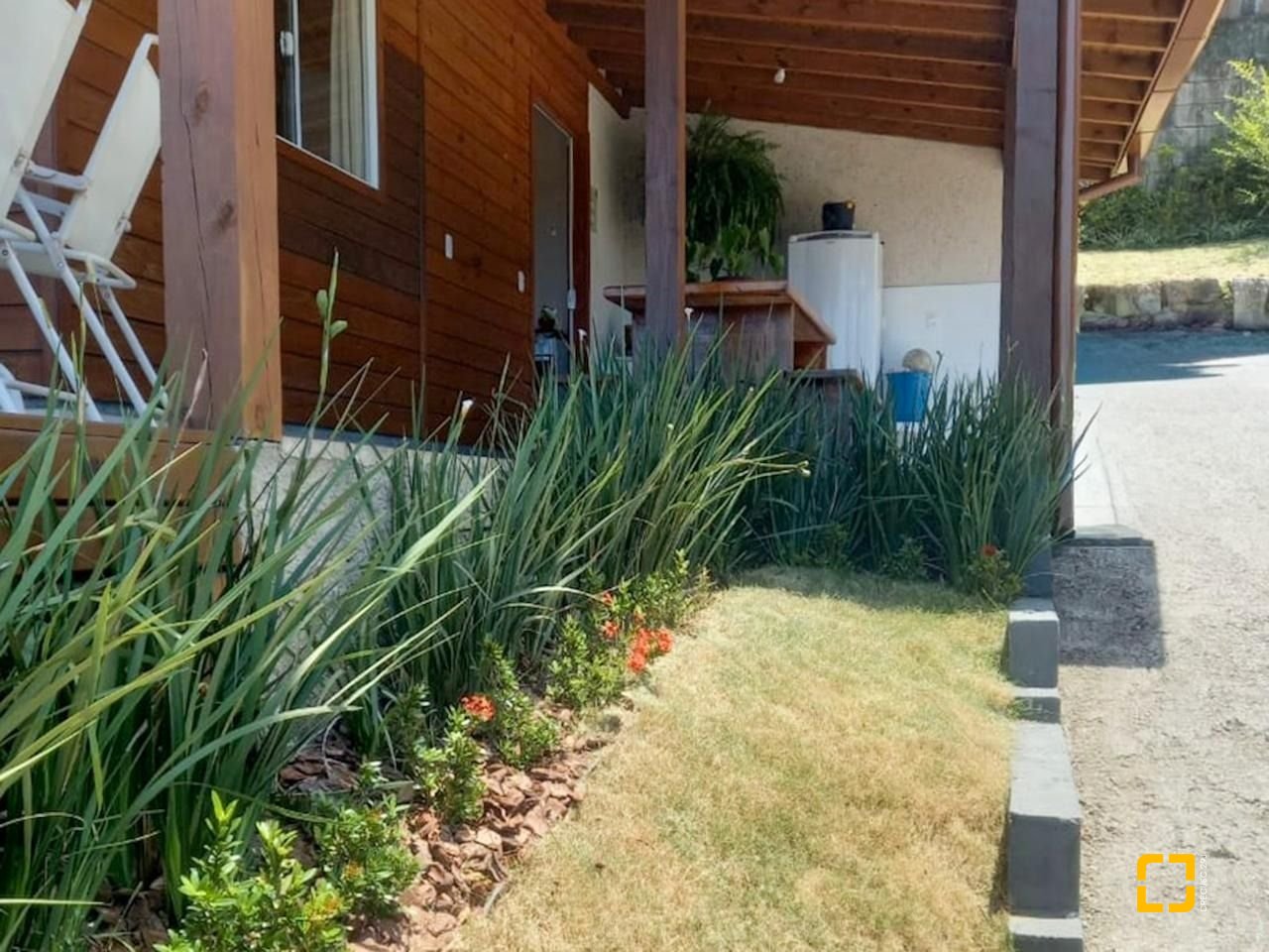 Casa com 60m², 2 quartos, 1 garagem, no bairro Pântano do Sul em Florianópolis
