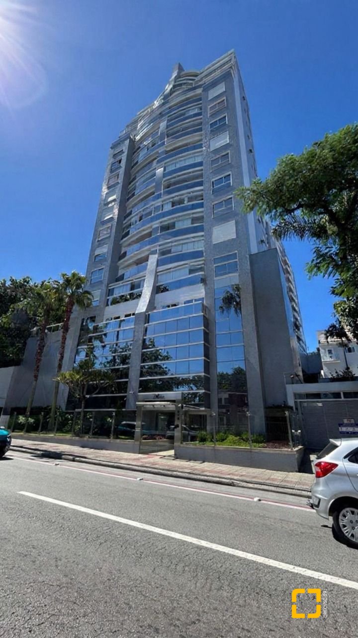 Apartamento com 82m², 4 quartos (sendo 1 suíte), 1 garagem, no bairro Agronômica em Florianópolis