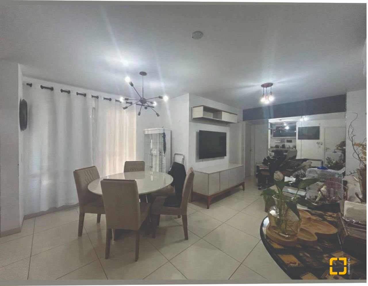 Apartamento com 82m², 4 quartos (sendo 1 suíte), 1 garagem, no bairro Agronômica em Florianópolis