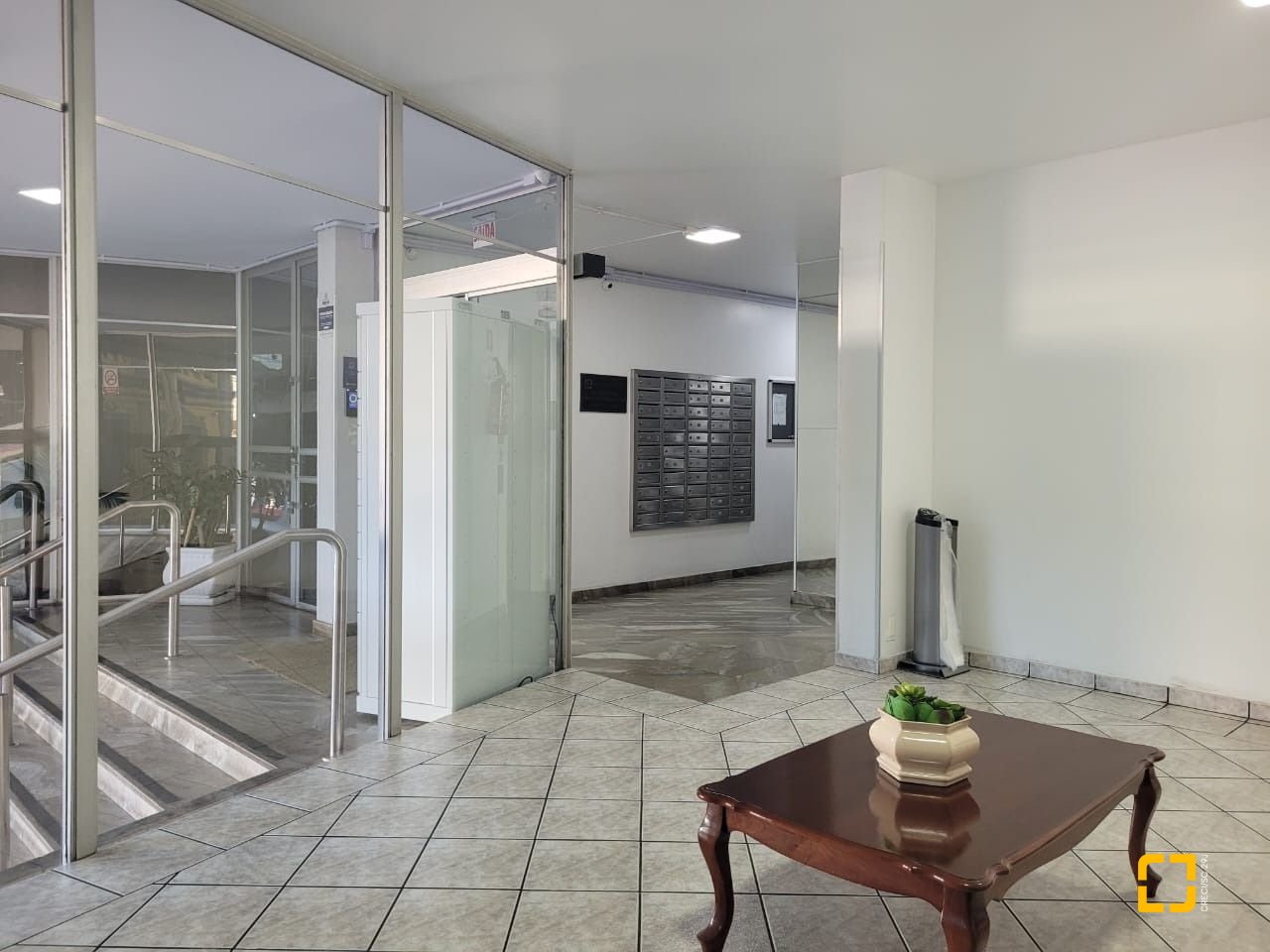 Apartamento com 33m², 1 quarto, no bairro Centro em Florianópolis