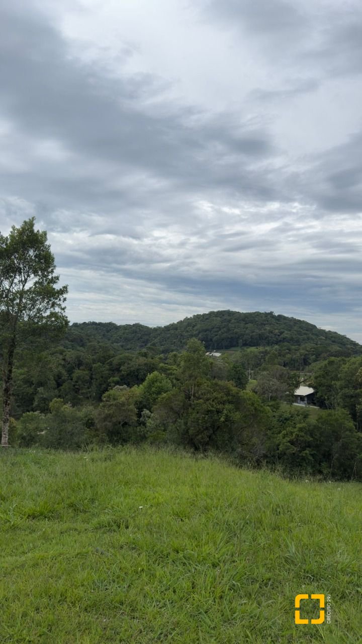 Terreno com 1301m², no bairro Vargedo em Rancho Queimado
