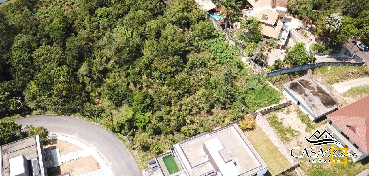 Terreno com 1675m², no bairro João Paulo em Florianópolis