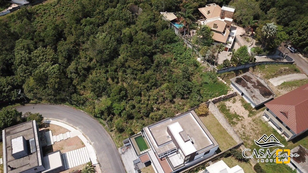 Terreno com 1675m², no bairro João Paulo em Florianópolis