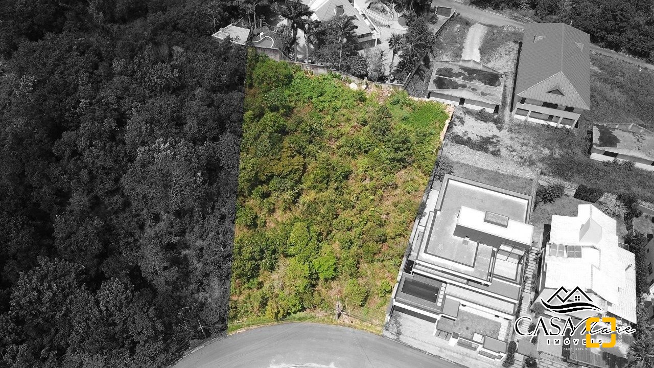 Terreno com 1675m², no bairro João Paulo em Florianópolis