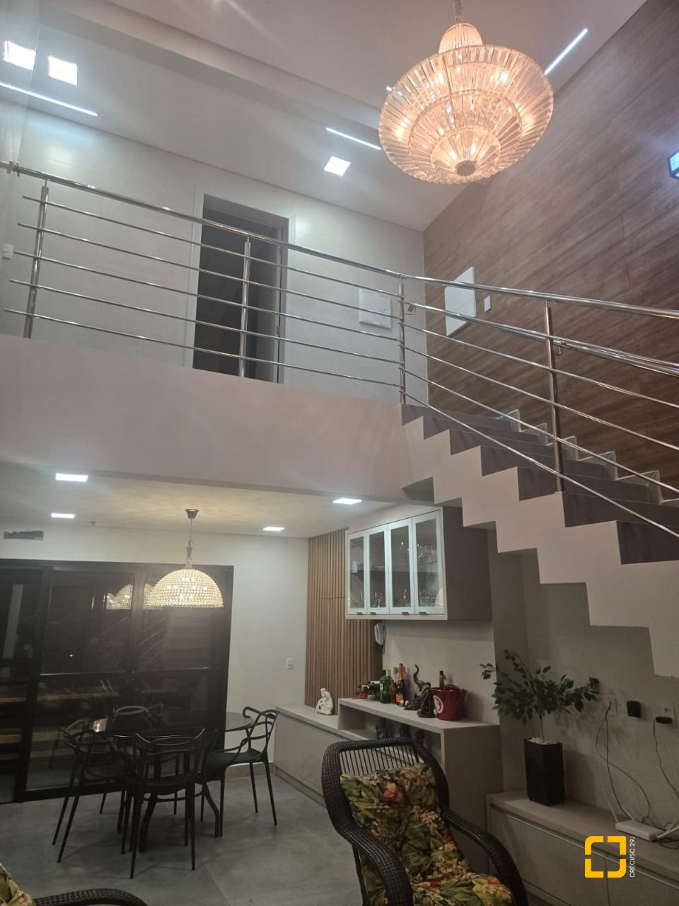 Casa com 195m², 3 quartos (sendo 2 suítes), 2 garagens, no bairro Areias do Meio em Governador Celso Ramos