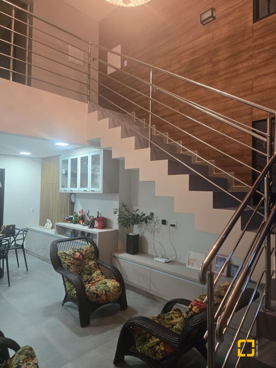 Casa com 195m², 3 quartos (sendo 2 suítes), 2 garagens, no bairro Areias do Meio em Governador Celso Ramos