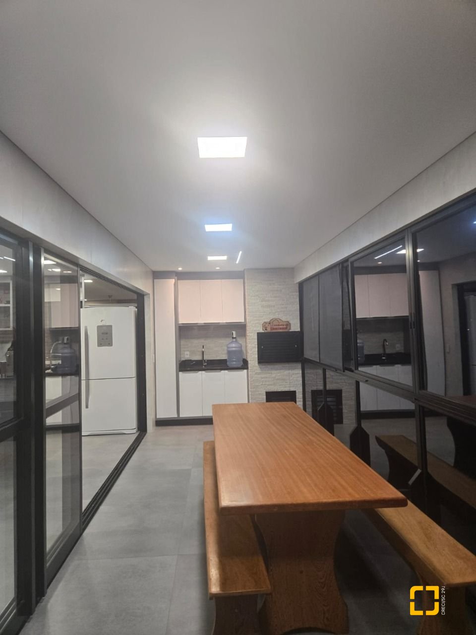 Casa com 195m², 3 quartos (sendo 2 suítes), 2 garagens, no bairro Areias do Meio em Governador Celso Ramos
