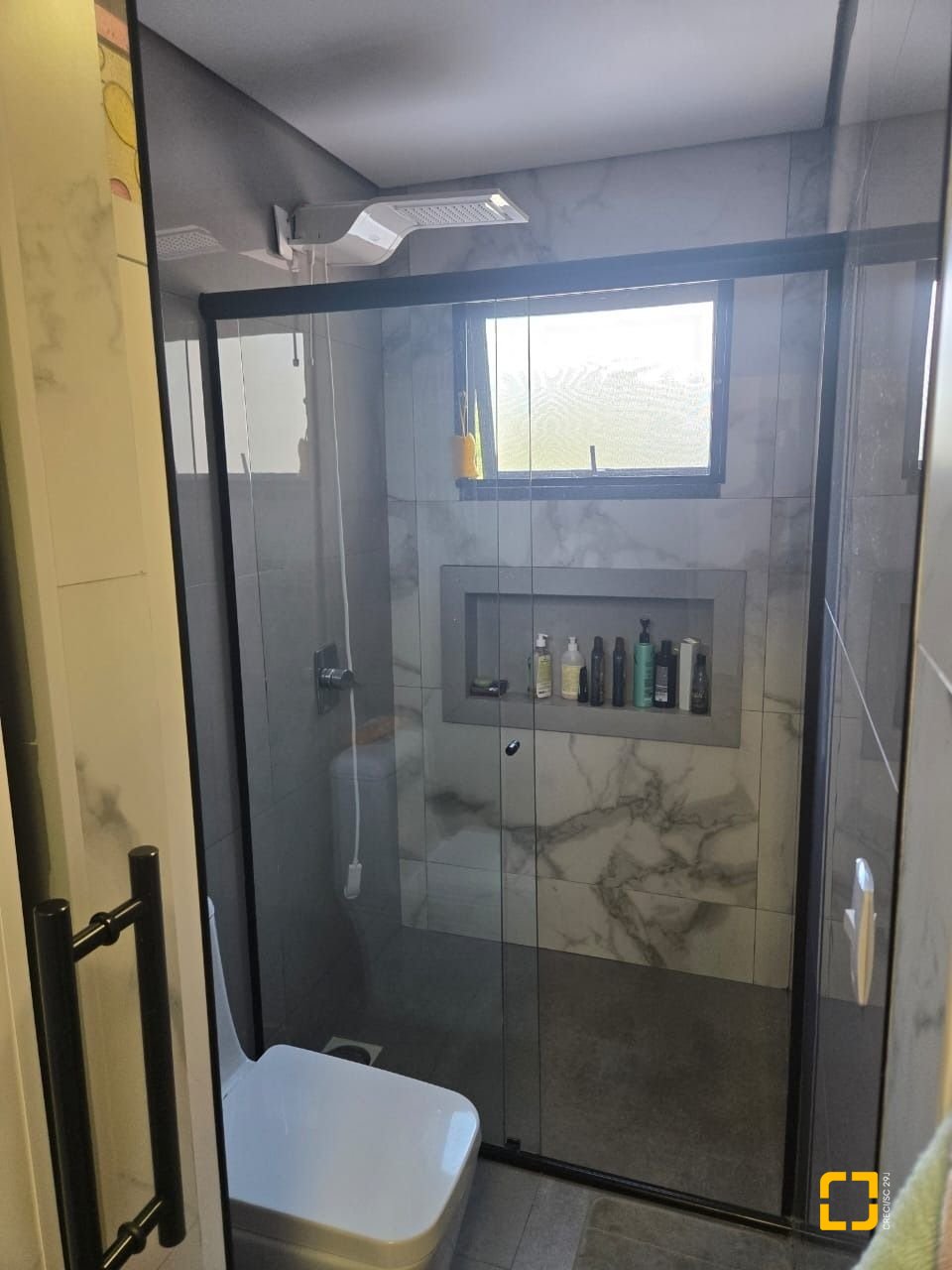 Casa com 195m², 3 quartos (sendo 2 suítes), 2 garagens, no bairro Areias do Meio em Governador Celso Ramos