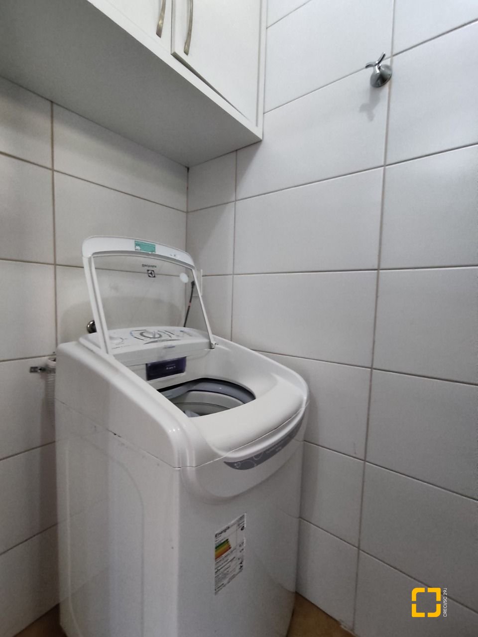 Casa com 257m², 7 quartos (sendo 2 suítes), 2 garagens, no bairro Cachoeira do Bom Jesus em Florianópolis