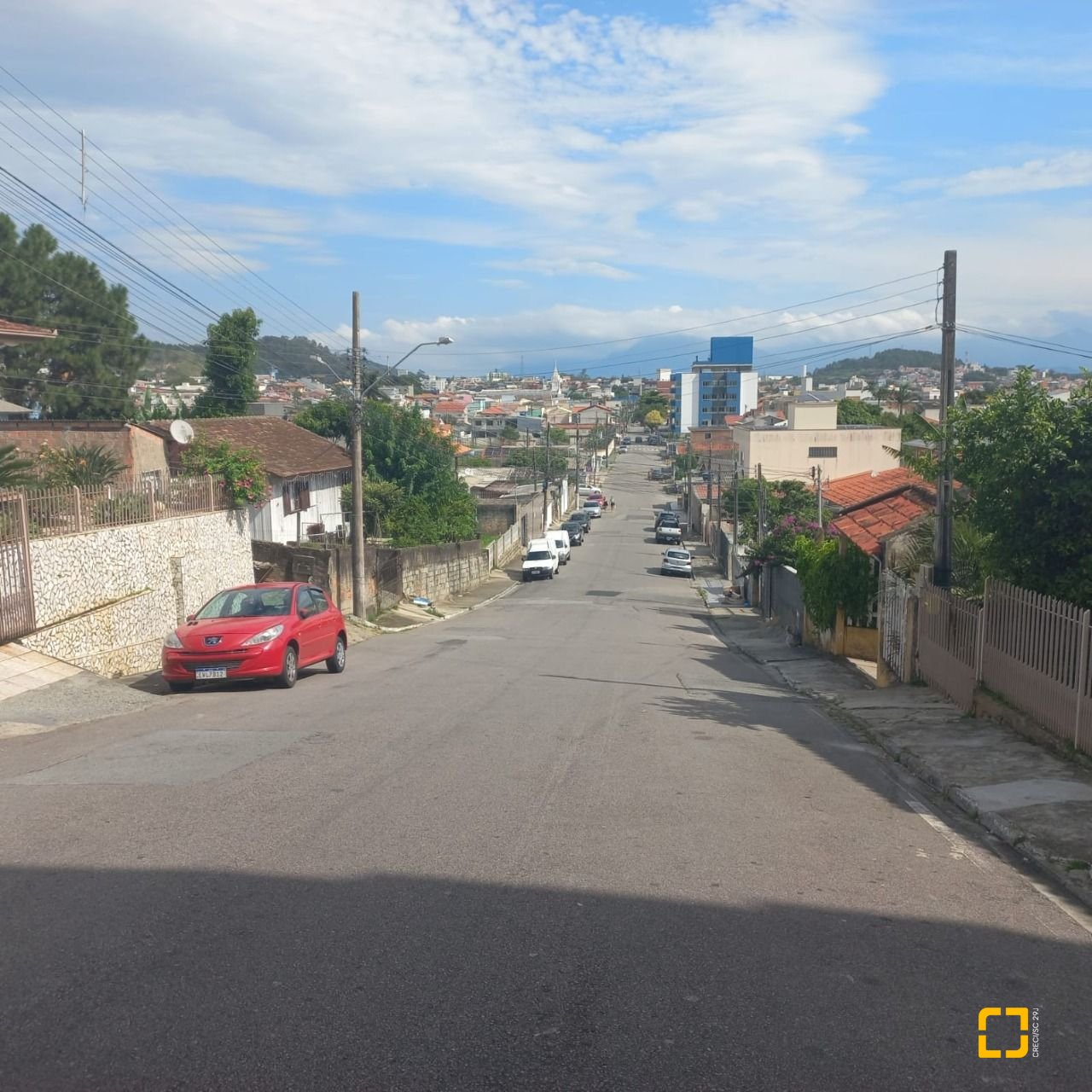 Apartamento com 70m², 2 quartos, 1 garagem, no bairro Forquilhinha em São José