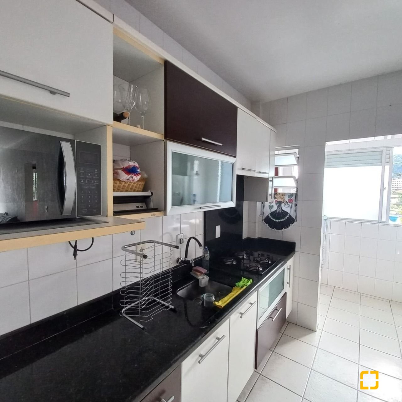 Apartamento com 70m², 2 quartos, 1 garagem, no bairro Forquilhinha em São José