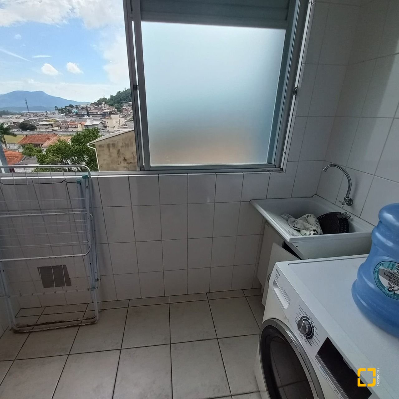 Apartamento com 70m², 2 quartos, 1 garagem, no bairro Forquilhinha em São José