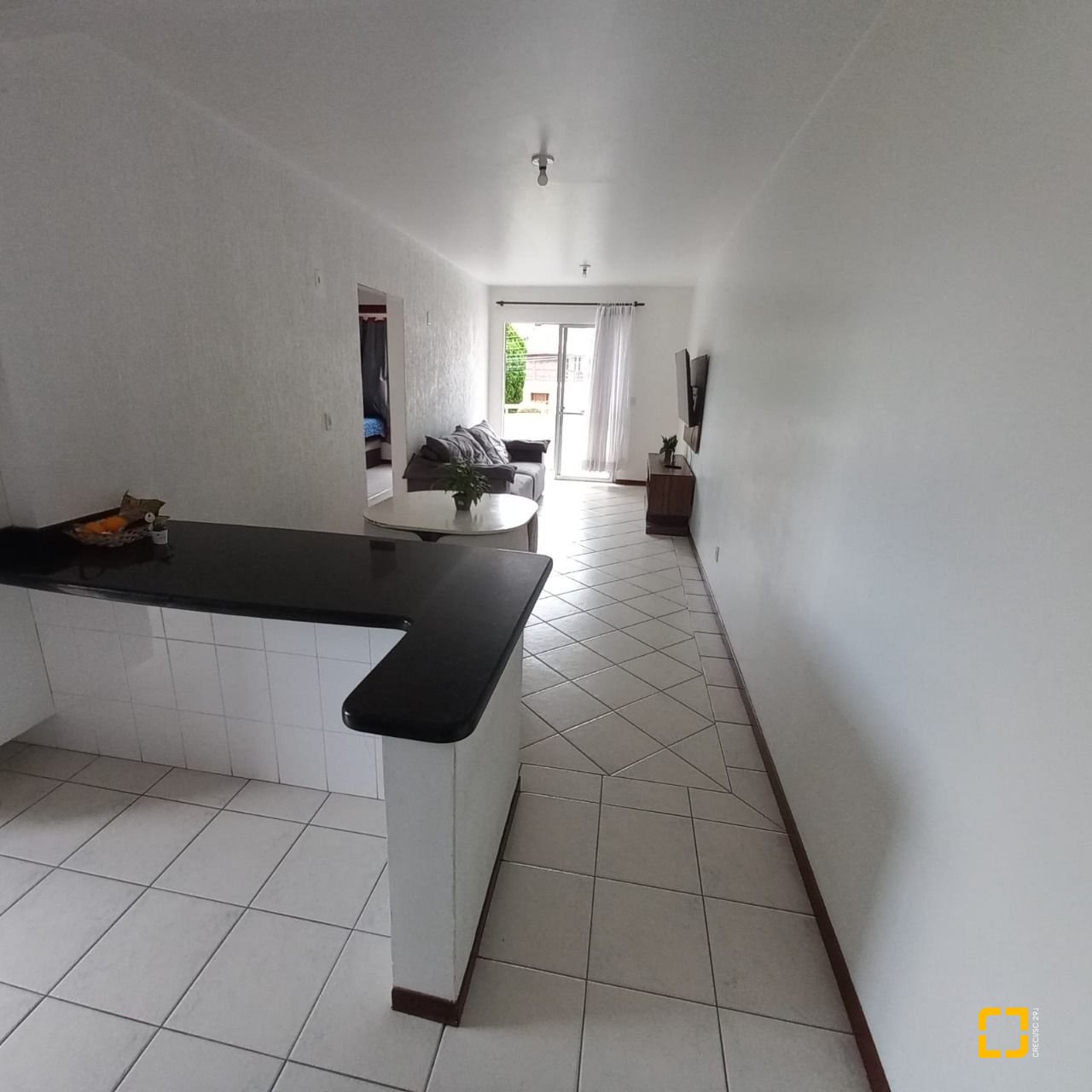 Apartamento com 70m², 2 quartos, 1 garagem, no bairro Forquilhinha em São José