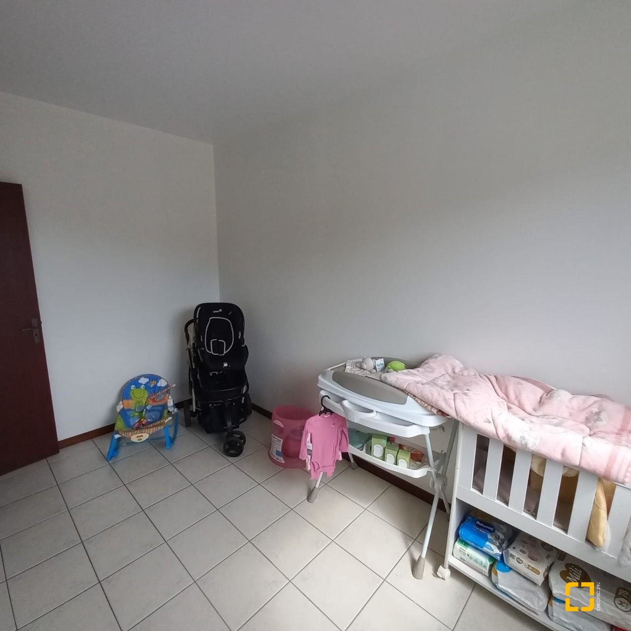 Apartamento com 70m², 2 quartos, 1 garagem, no bairro Forquilhinha em São José
