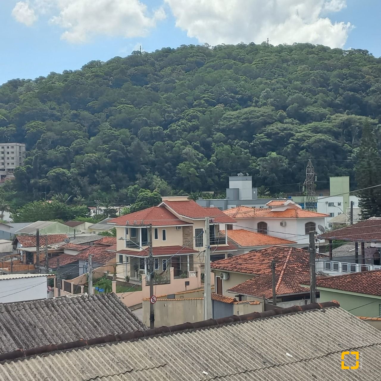 Apartamento com 70m², 2 quartos, 1 garagem, no bairro Forquilhinha em São José