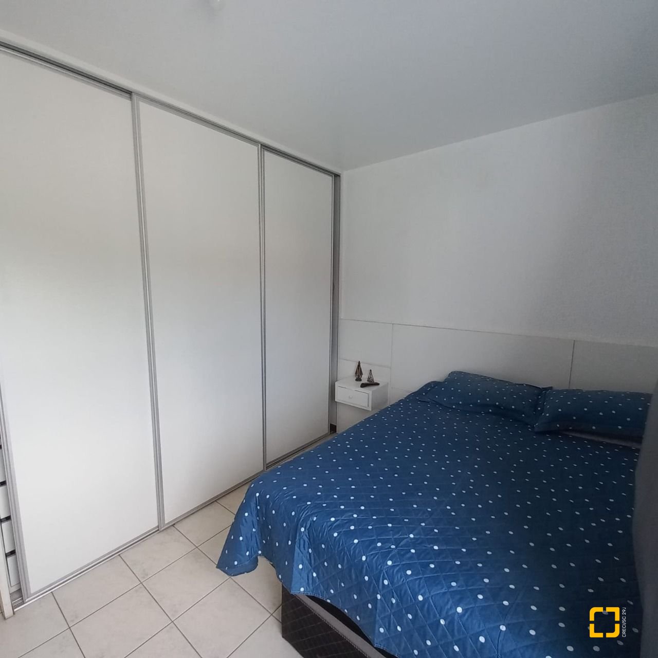 Apartamento com 70m², 2 quartos, 1 garagem, no bairro Forquilhinha em São José