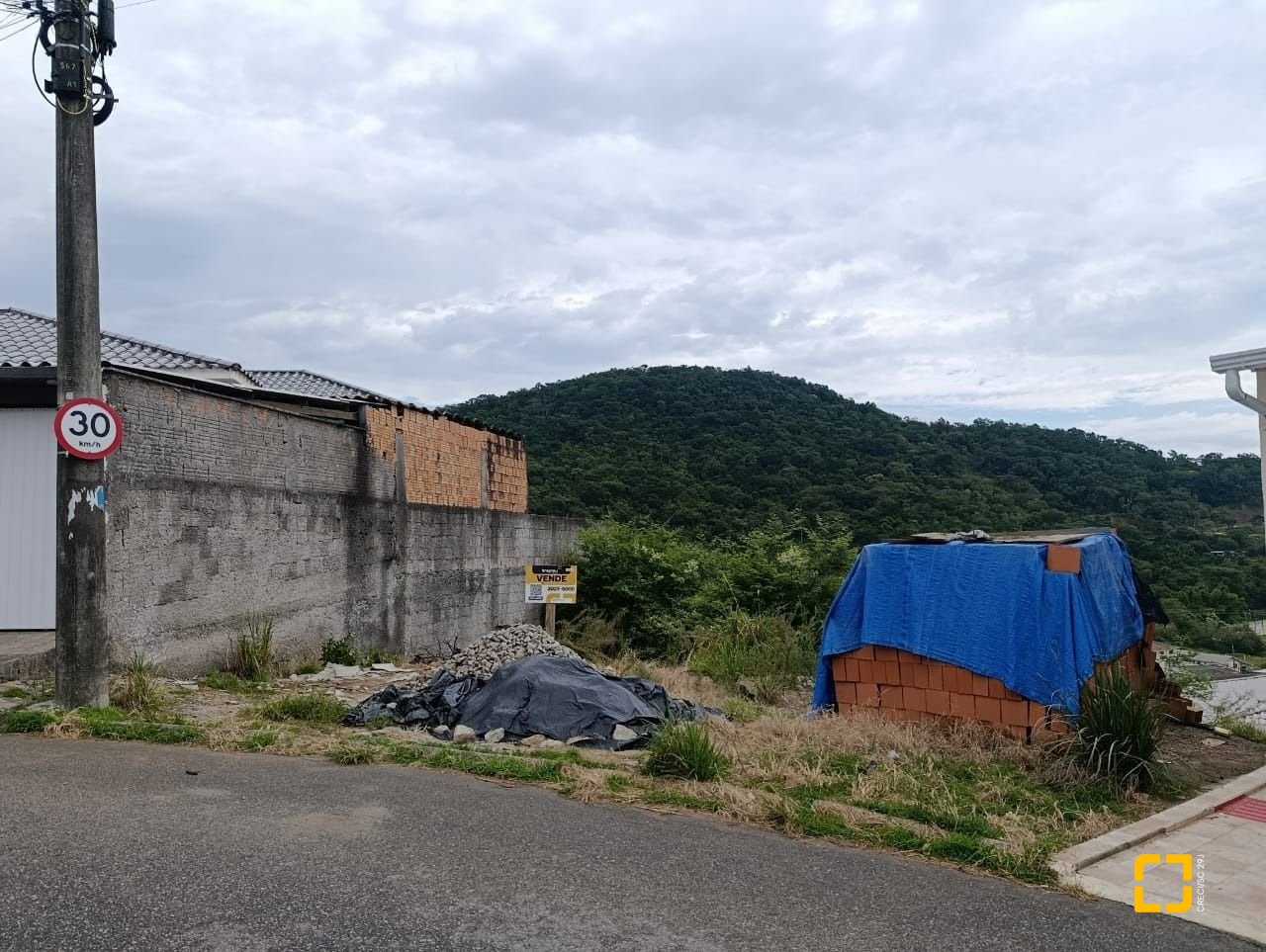 Terreno com 294m², no bairro Bela Vista em Palhoça