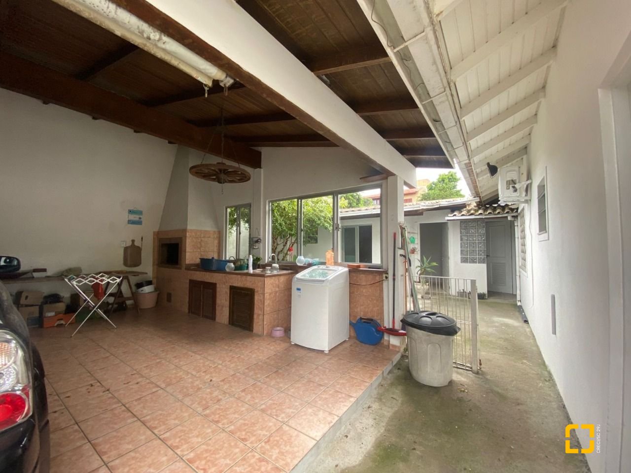 Casa com 250m², 5 quartos (sendo 1 suíte), 4 garagens, no bairro Ingleses em Florianópolis