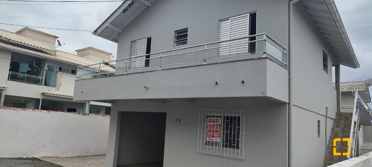 Hotel com 253m², 10 quartos, 6 garagens, no bairro Ingleses em Florianópolis